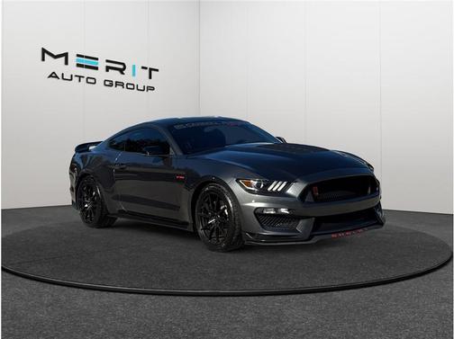 2017 Ford Shelby GT350 Base