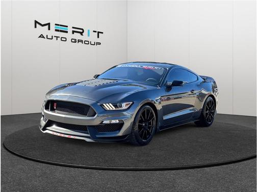 2017 Ford Shelby GT350 Base