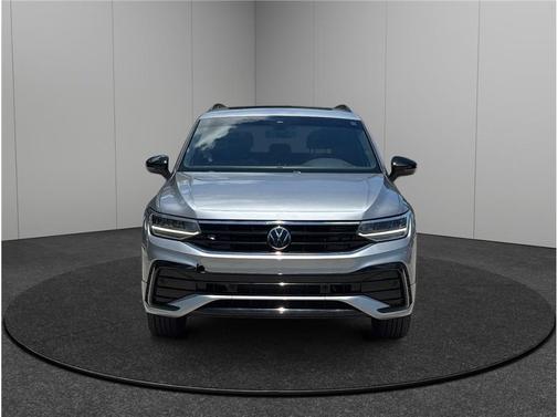 2022 Volkswagen Tiguan 2.0T SE R-Line Black 4MOTION