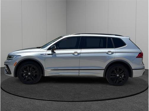 2022 Volkswagen Tiguan 2.0T SE R-Line Black 4MOTION