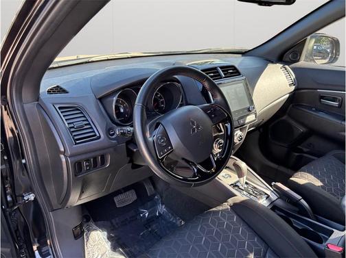Labrador Black Pearl 2024 Mitsubishi Outlander Sport 2.0 SP