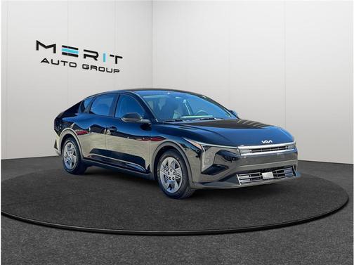 2025 Kia K4 LX