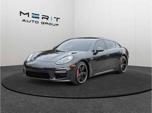 2016 Porsche Panamera GTS