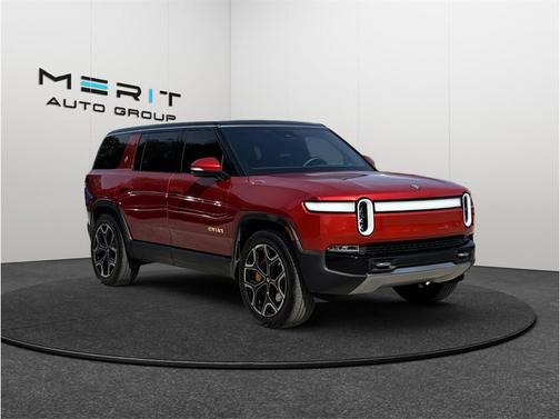 2023 Rivian R1S Adventure