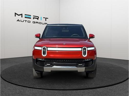 2023 Rivian R1S Adventure