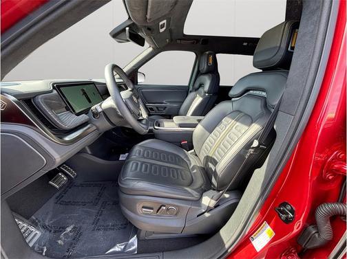 2023 Rivian R1S Adventure