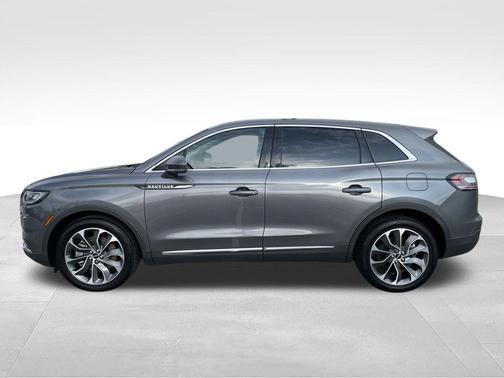Asher Gray Metallic Clearcoat 2023 Lincoln Nautilus Reserve