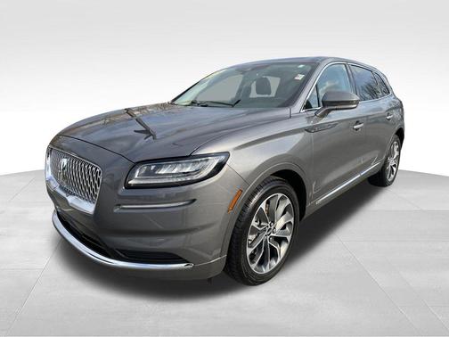 Asher Gray Metallic Clearcoat 2023 Lincoln Nautilus Reserve