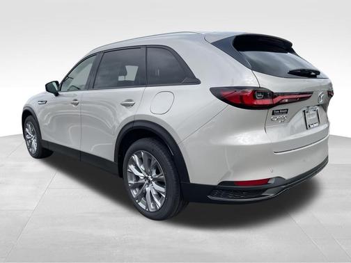 Platinum Quartz 2026 Mazda CX-90 3.3 Turbo Preferred