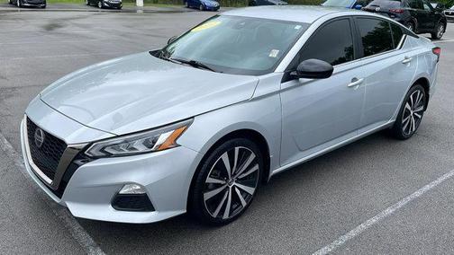 2022 Nissan Altima SR Intelligent AWD