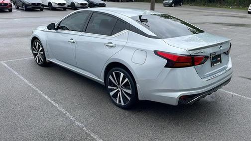 2022 Nissan Altima SR Intelligent AWD