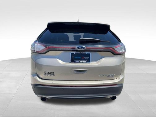 White Gold 2018 Ford Edge Titanium