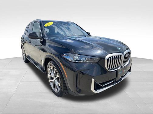 White 2025 BMW X5 PHEV xDrive50e