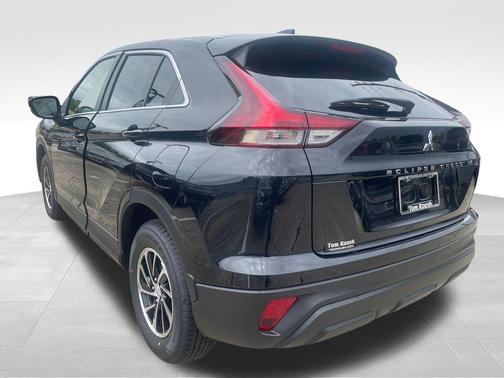 Labrador Black Pearl 2026 Mitsubishi Eclipse Cross ES