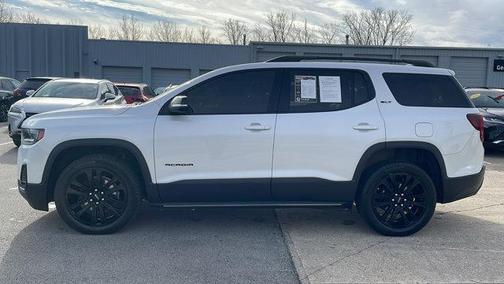 2023 GMC Acadia AWD SLT