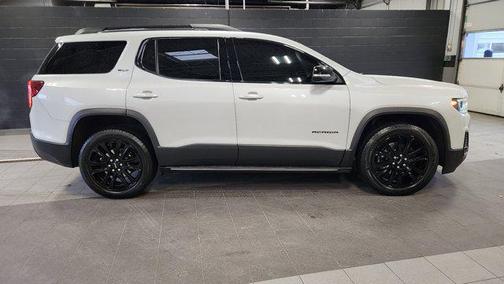 2023 GMC Acadia AWD SLT