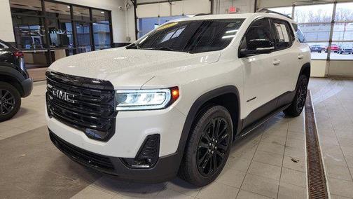 2023 GMC Acadia AWD SLT