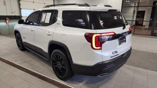 2023 GMC Acadia AWD SLT