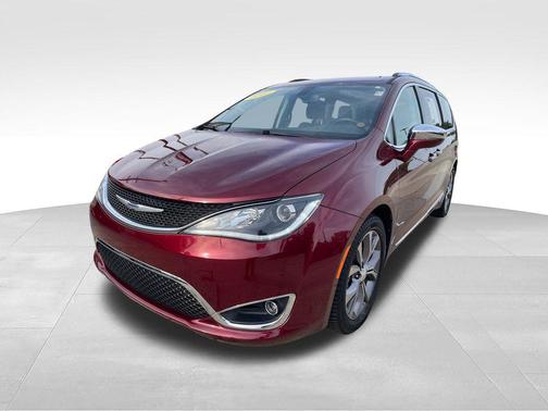 Velvet Red Pearlcoat 2020 Chrysler Pacifica Limited