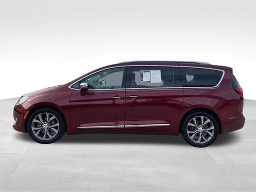 Velvet Red Pearlcoat 2020 Chrysler Pacifica Limited