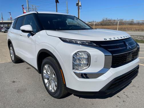 2026 Mitsubishi Outlander ES 2.5 S-AWC