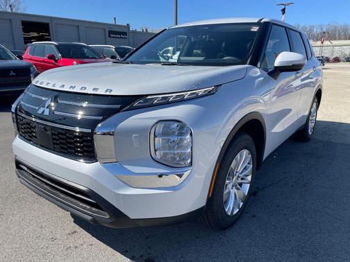2026 Mitsubishi Outlander ES 2.5 S-AWC