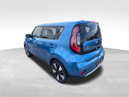 Mysterious Blue 2018 Kia Soul +