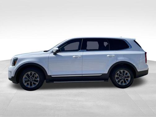Glacial White Pearl 2025 Kia Telluride LX