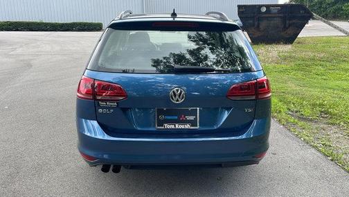 2015 Volkswagen Golf SportWagen TSI SE 4-Door