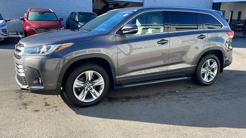 2017 Toyota Highlander Limited