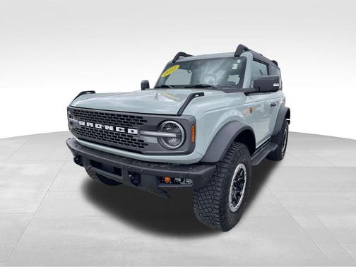 Cactus Gray 2023 Ford Bronco Badlands