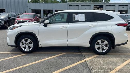 2021 Toyota Highlander LE