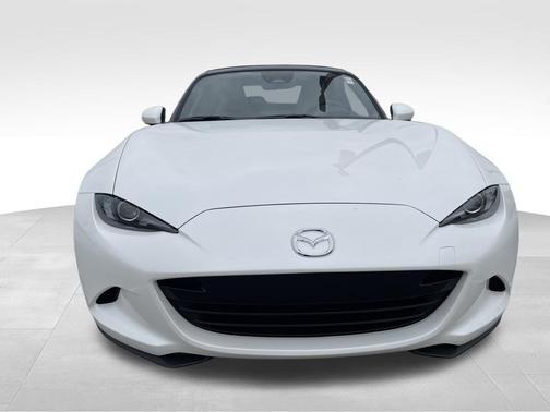 Snowflake White Pearl Mica 2026 Mazda MX-5 Miata Grand Touring