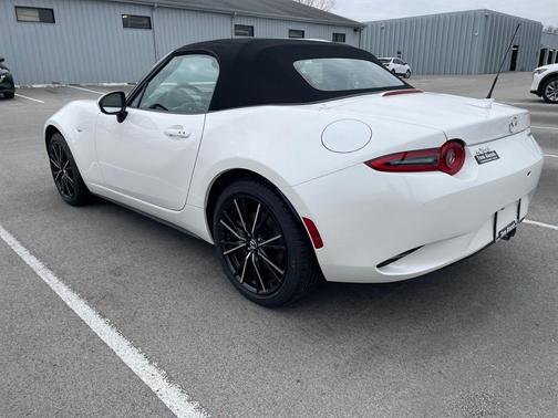 Snowflake White Pearl Mica 2026 Mazda MX-5 Miata Grand Touring