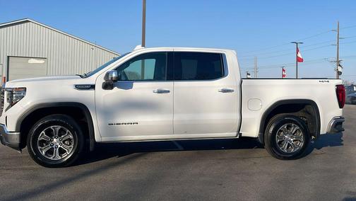 2024 GMC Sierra 1500 SLT