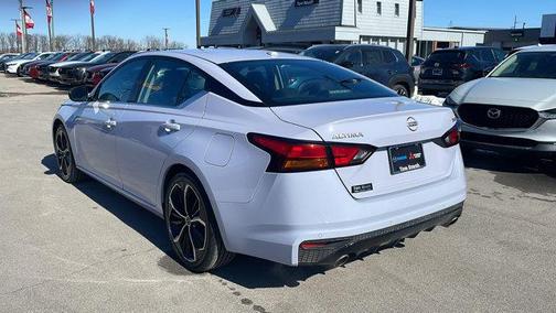 2024 Nissan Altima SR FWD