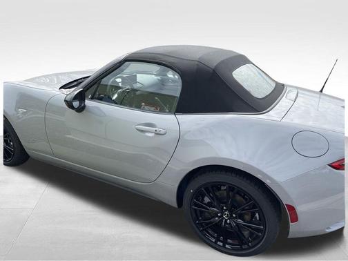 Aero Gray Metallic 2026 Mazda MX-5 Miata Club