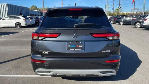 2025 Mitsubishi Outlander PHEV SEL