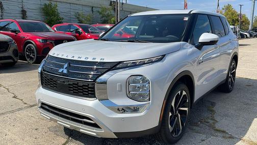 2025 Mitsubishi Outlander PHEV SE S-AWC