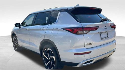 2025 Mitsubishi Outlander PHEV SE S-AWC