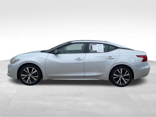 Brilliant Silver 2017 Nissan Maxima 3.5 SL