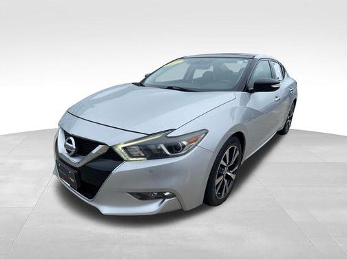 Brilliant Silver 2017 Nissan Maxima 3.5 SL