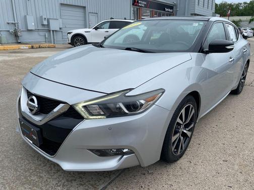 Brilliant Silver 2017 Nissan Maxima 3.5 SL