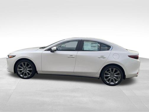 Snowflake White Pearl Mica 2026 Mazda Mazda3 FWD w/Preferred Package