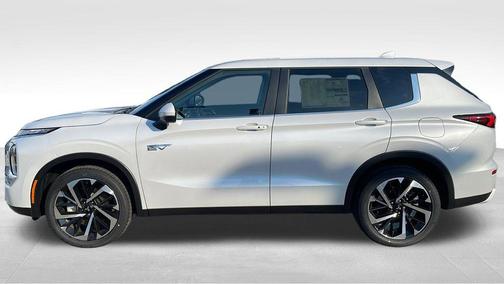 White Diamond 2025 Mitsubishi Outlander SE S-AWC