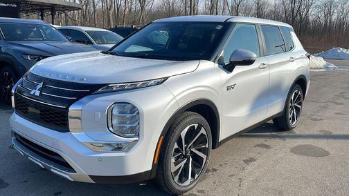 2025 Mitsubishi Outlander PHEV SE S-AWC