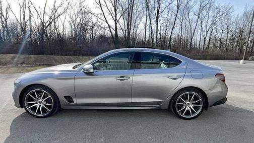 2022 Genesis G70 2.0T AWD