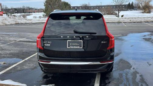 2023 Volvo XC90 B6 Plus 6-Seater
