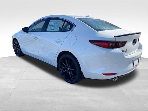 Snowflake White Pearl Mica 2026 Mazda Mazda3 2.5 Turbo AWD