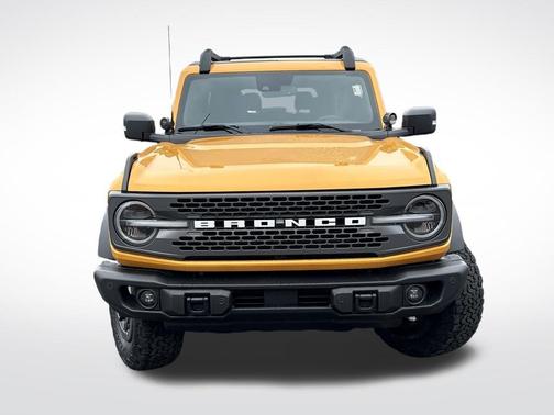 Cyber Orange Metallic Tricoat 2022 Ford Bronco Badlands